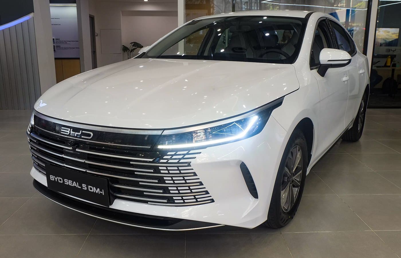 BYD Seal 5