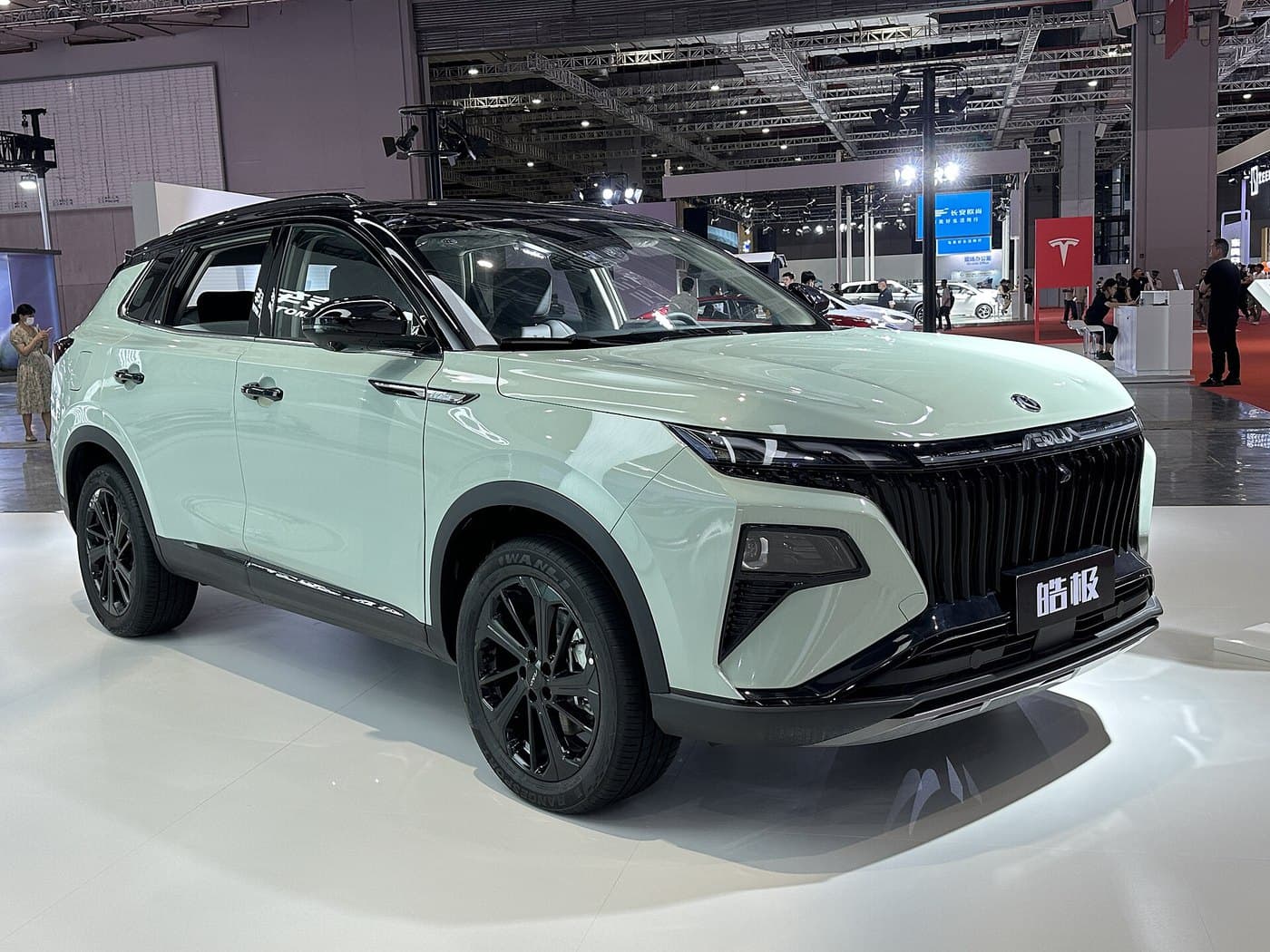 Dongfeng Huge